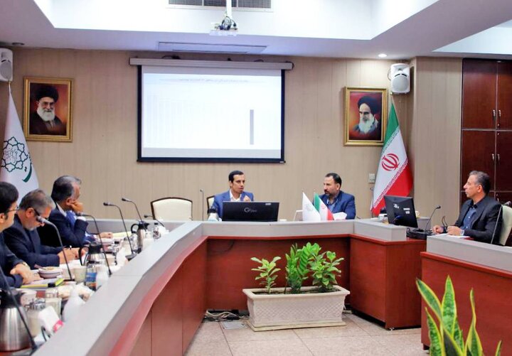 شهردار منطقه ۷ پس از بازدید از پروژه‌ها، طی جلسه ای روند پیشرفت پروژه‌های توسعه محله‌ای را بررسی کرد.