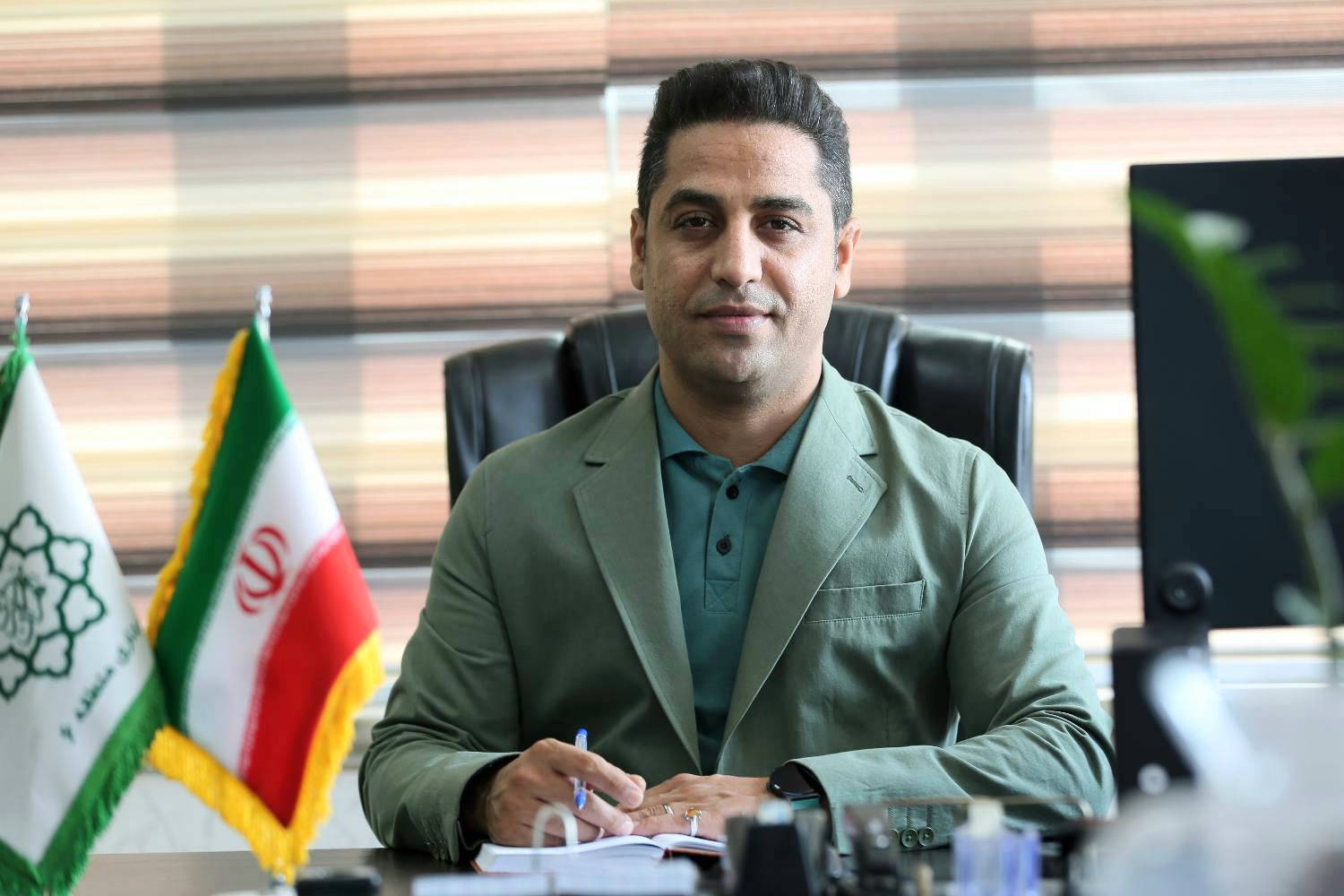 کارگاه "هفته تهران" هنرمندان را به خلق هویت بصری دعوت می کنیم