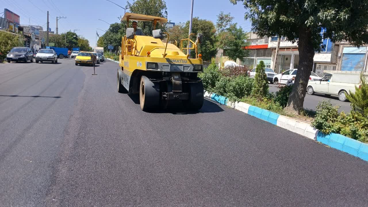 آسفالت‌ریزی خیابان امام خمینی سراب