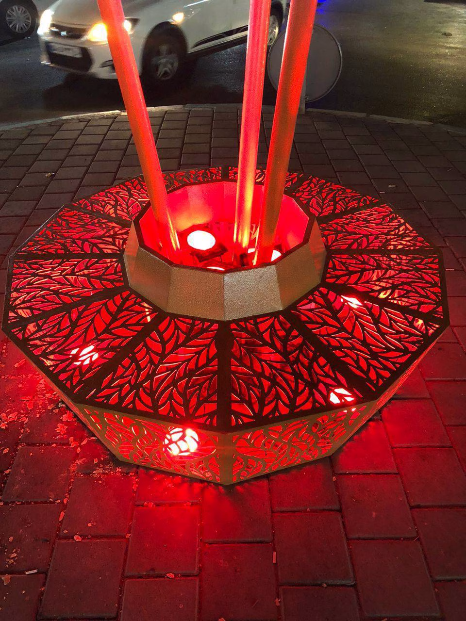 ارتقای جلوه‌های بصری و با نصب المان‌های حجمی و نورپردازی‌شده جلوه‌ای نوین در میادین منطقه ۱۴