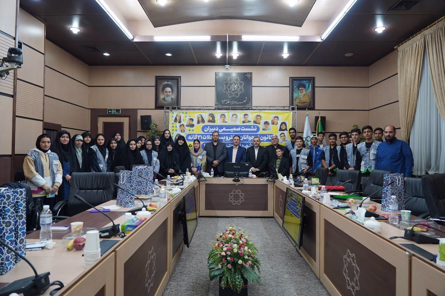 نوجوانان در قلب مدیریت محله‌ها