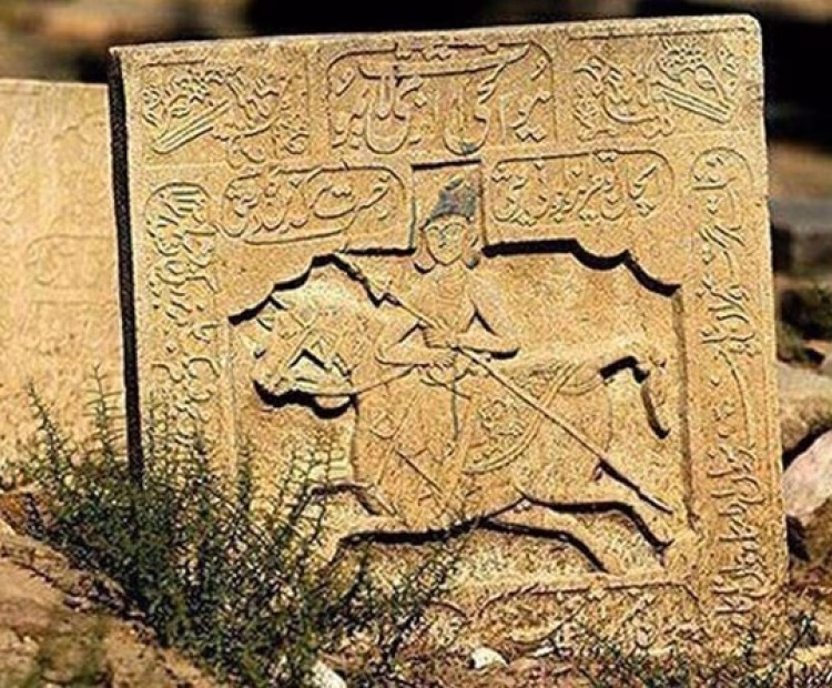 حفاظت از سنگ‌های تاریخی تخت فولاد