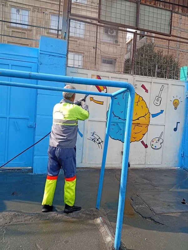 حفظ سلامت محیط شهری از اهم وظایف شهرداری است