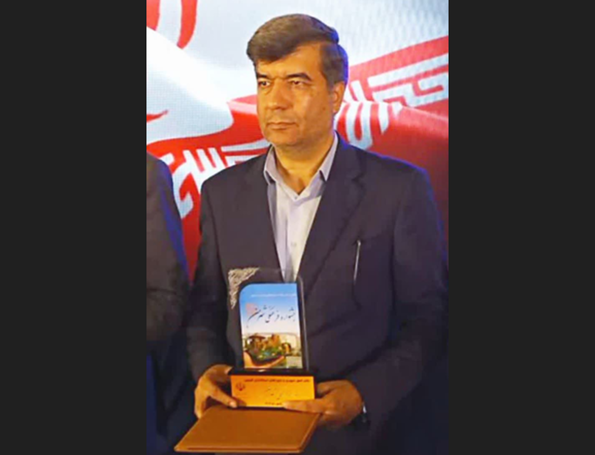 جایزه ملی شهریار به وزیری نژاد شهردار آبیک رسید