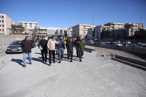 شهردار منطقه ۵ به همراه جمعی از معاونان و مدیران شهری از پروژه تقاطع غیر همسطح بزرگراه شهید ستاری_بزرگراه شهید فهمیده بازدید کرد.