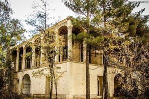 تملک عمارت منصوری