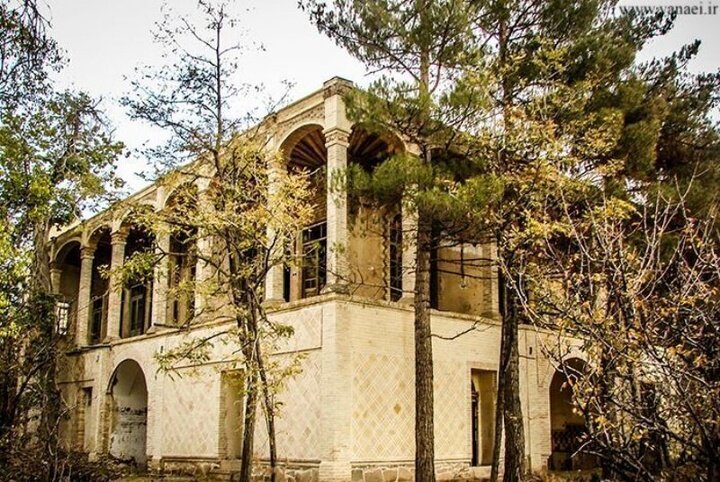 تملک عمارت منصوری