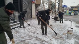 فعالیت خدمات شهری شهرداری شاهرود در روزهای برفی