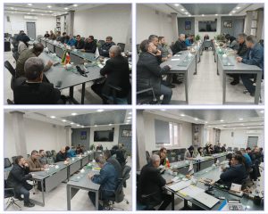 نشست صمیمی شهردار بادرود با كارمندان شهرداری