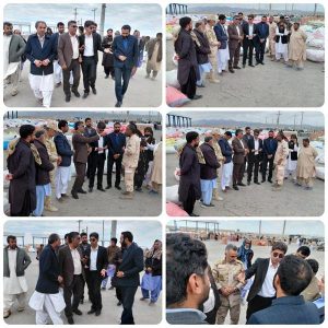 بازدید فرماندار از بازارچه کوله‌بری میرجاوه