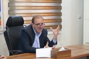 فرماندار رامهرمز بر حمایت از مشاغل خانگی رامهرمز تأکید کرد