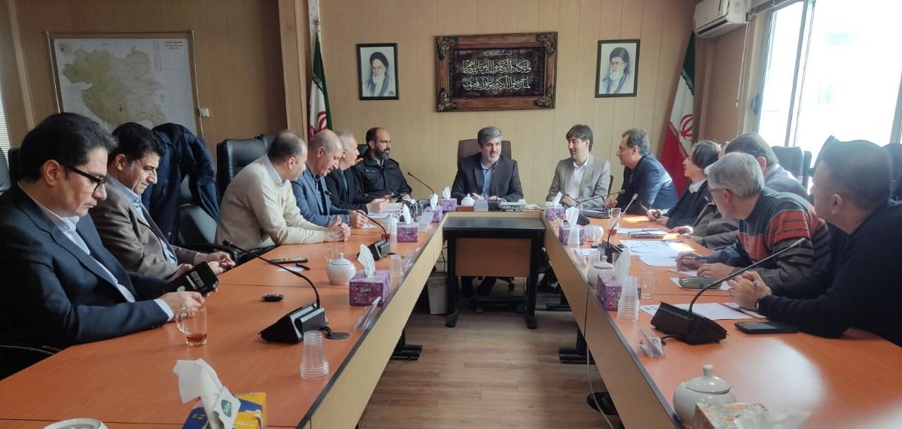 عملکرد فراتر از ظرفیت در برف‌روبی راه‌های کردستان با وجود کمبود ماشین‌آلات