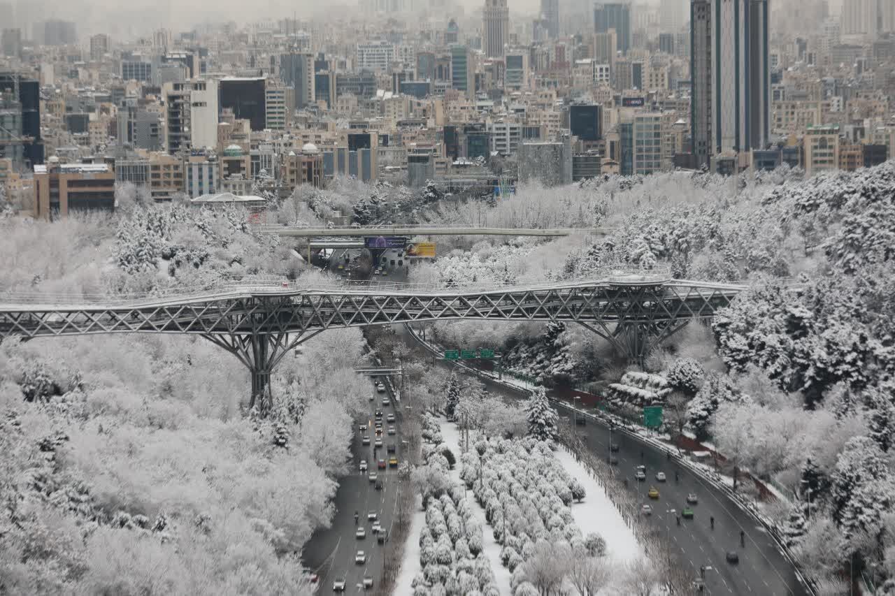 پیش‌بینی بارش برف در تهران (بر اساس ساعت)