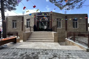 ساختمان-اجتماعات-رضوان-آرامستان-شه