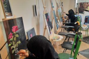 برگزاری موفق کلاس‌های آموزش نقاشی رنگ روغن در سرای بانوان و خانواده 