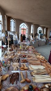 مدیرکل امور بانوان و خانواده استانداری همدان در نشستی با حضور کارآفرینان، صاحبان مشاغل خانگی و فعالان کسب‌وکارهای نو، بر حمایت از ظرفیت‌های اقتصادی بانوان تأکید کرد.