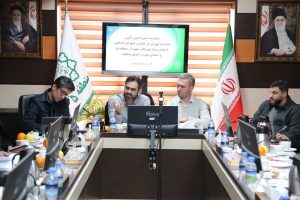 نشست هم‌اندیشی شهردار و نماینده مجلس با هیأت امنای محلات منطقه ۵