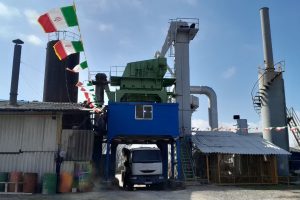 کارخانه آسفالت شهرداری انزلی پس از ۲ سال راه اندازی شد