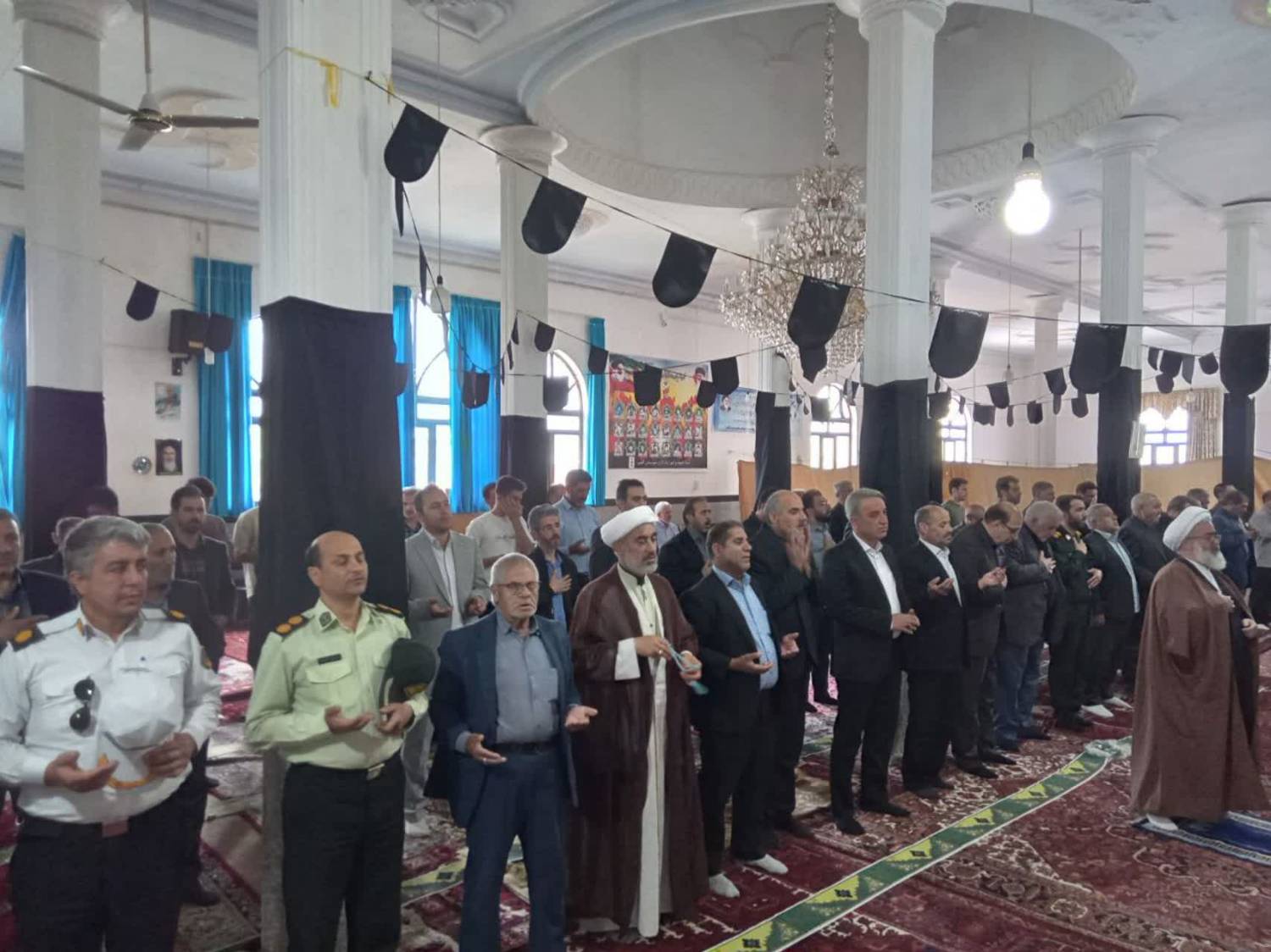 میز خدمت شهرداری در نماز جمعه کلیبر
