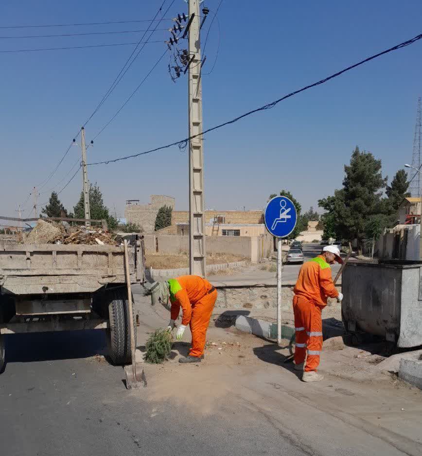 آغاز جمع‌آوری نخاله‌های ساختمانی از کمربندی شهر آبیک