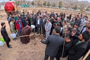 مس ایران و کاشتِ ۷۶هزار نهال به یاد شهیدان مدرسه میناب