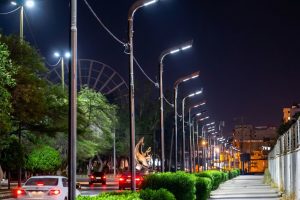 نصب سیستم روشنایی در پیاده راه مستغلات بندرماهشهر